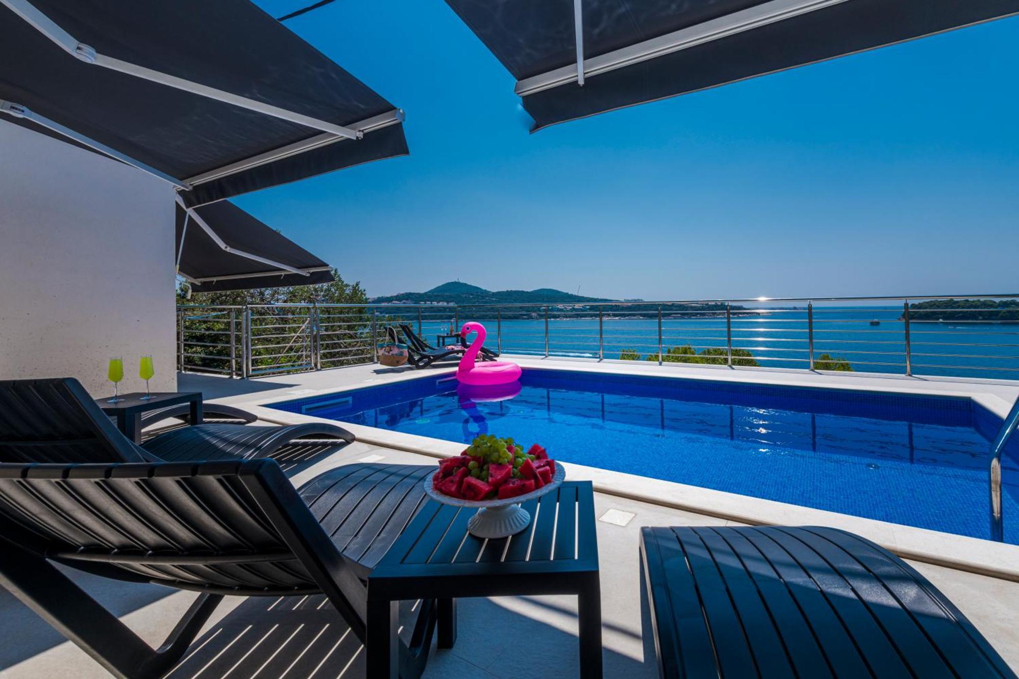 Pool Deck Comfort Dubrovnik